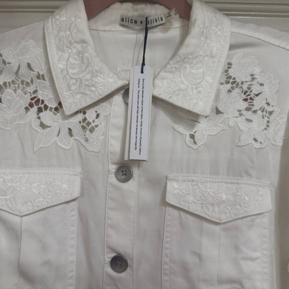 New w Tags $440Alice + Olivia Charline White MilitaryJacket Floral Embroidered M